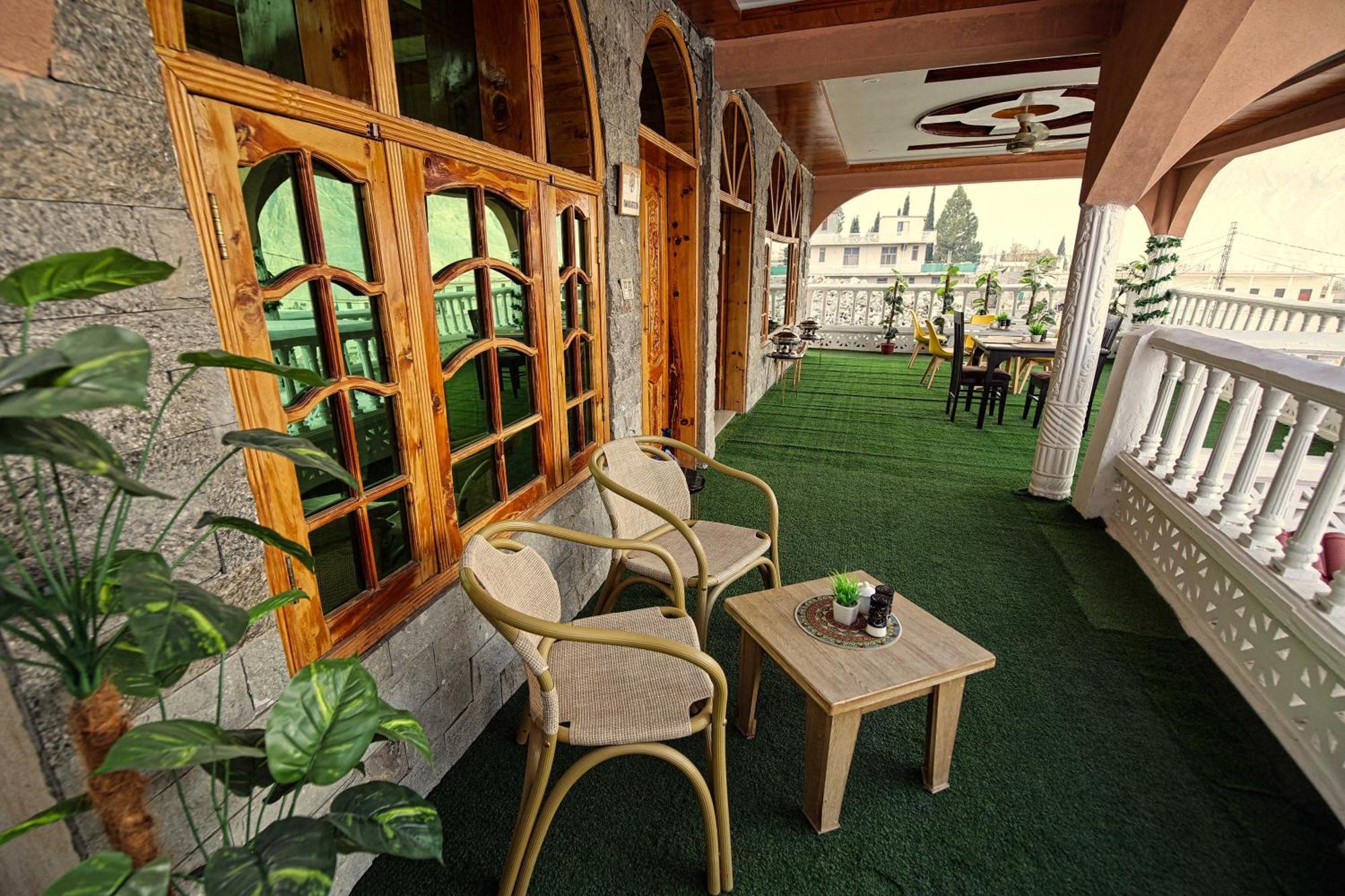 Oak Residency Gilgit Exterior foto