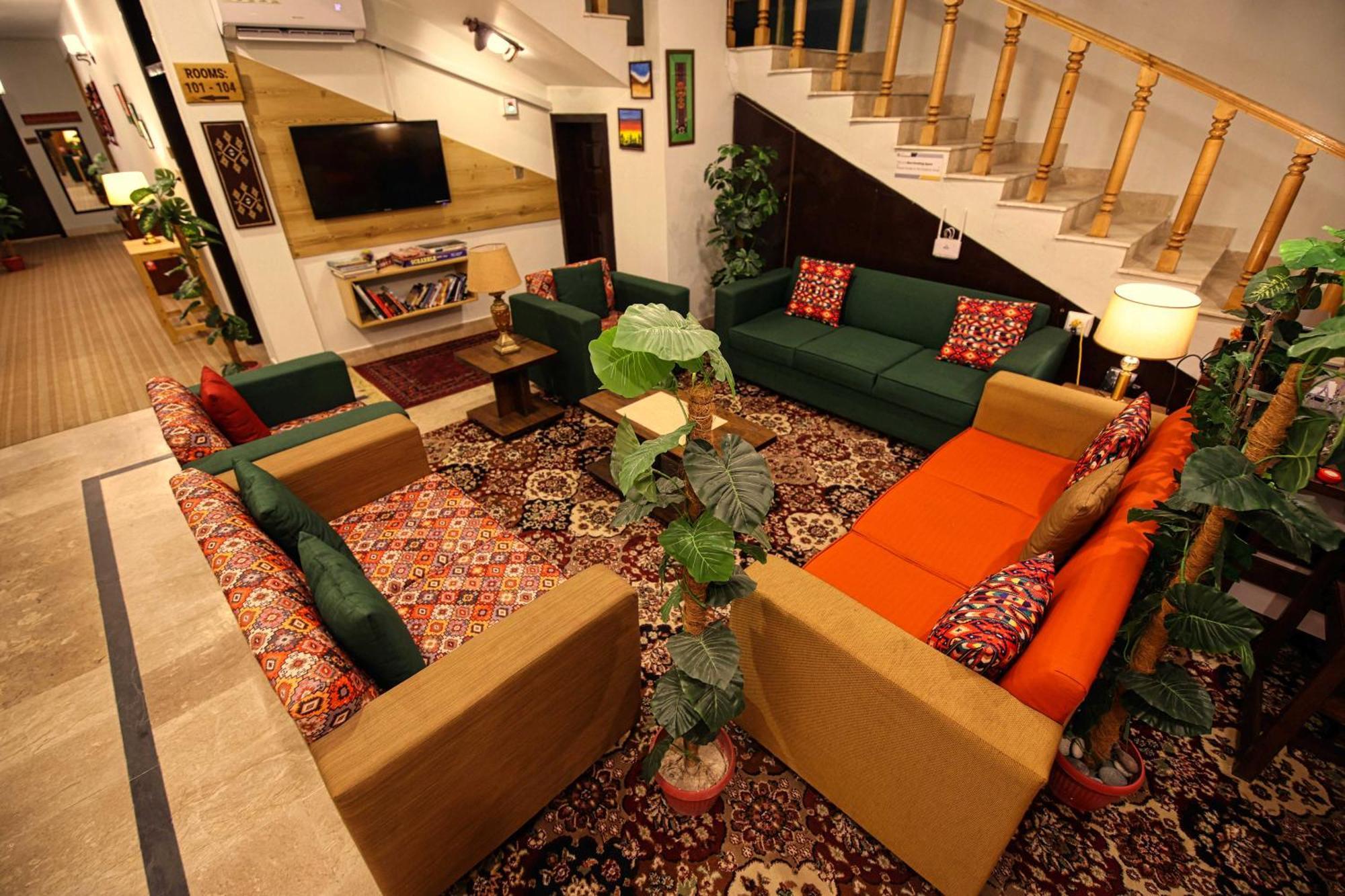 Oak Residency Gilgit Exterior foto