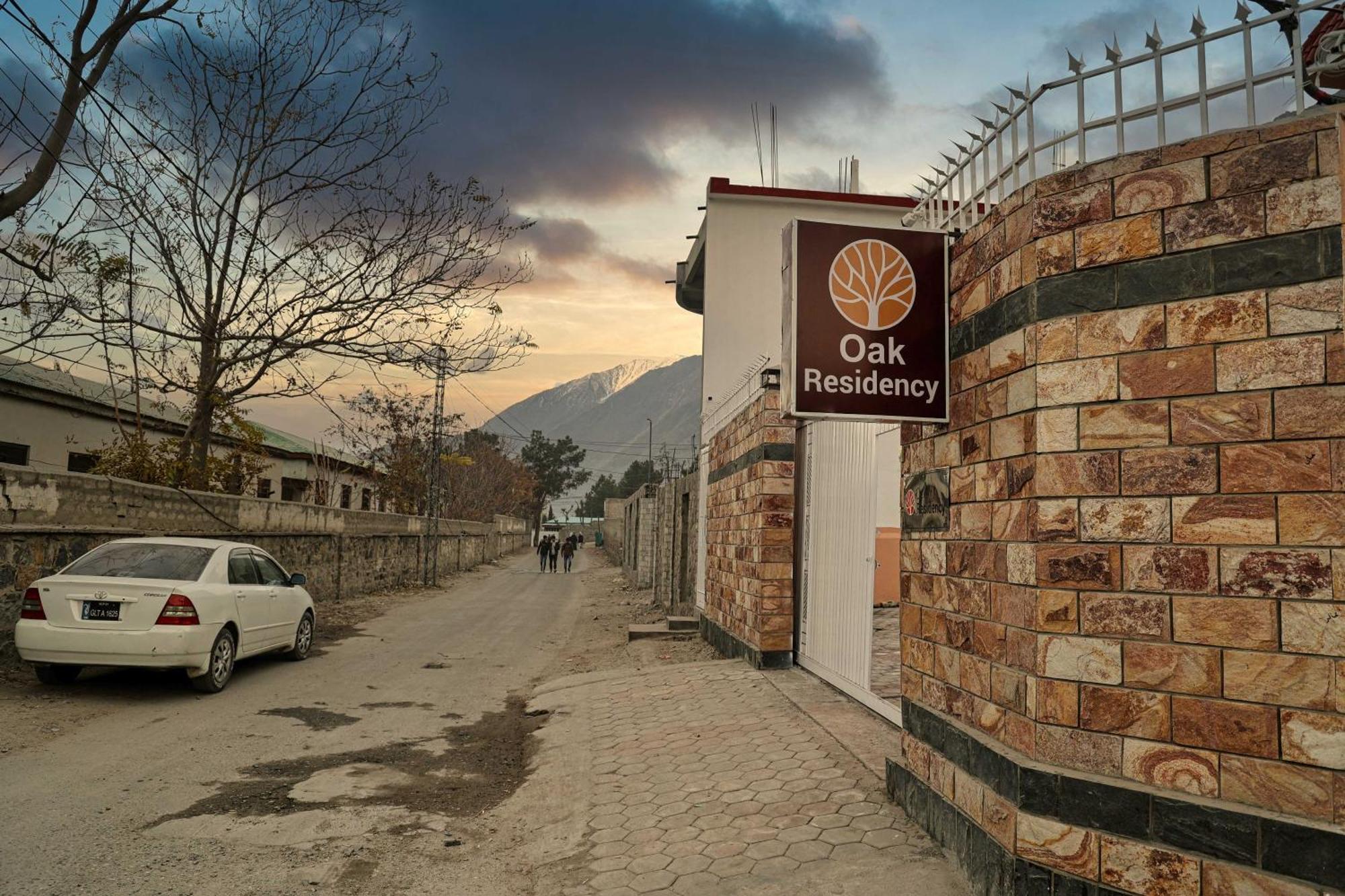 Oak Residency Gilgit Exterior foto