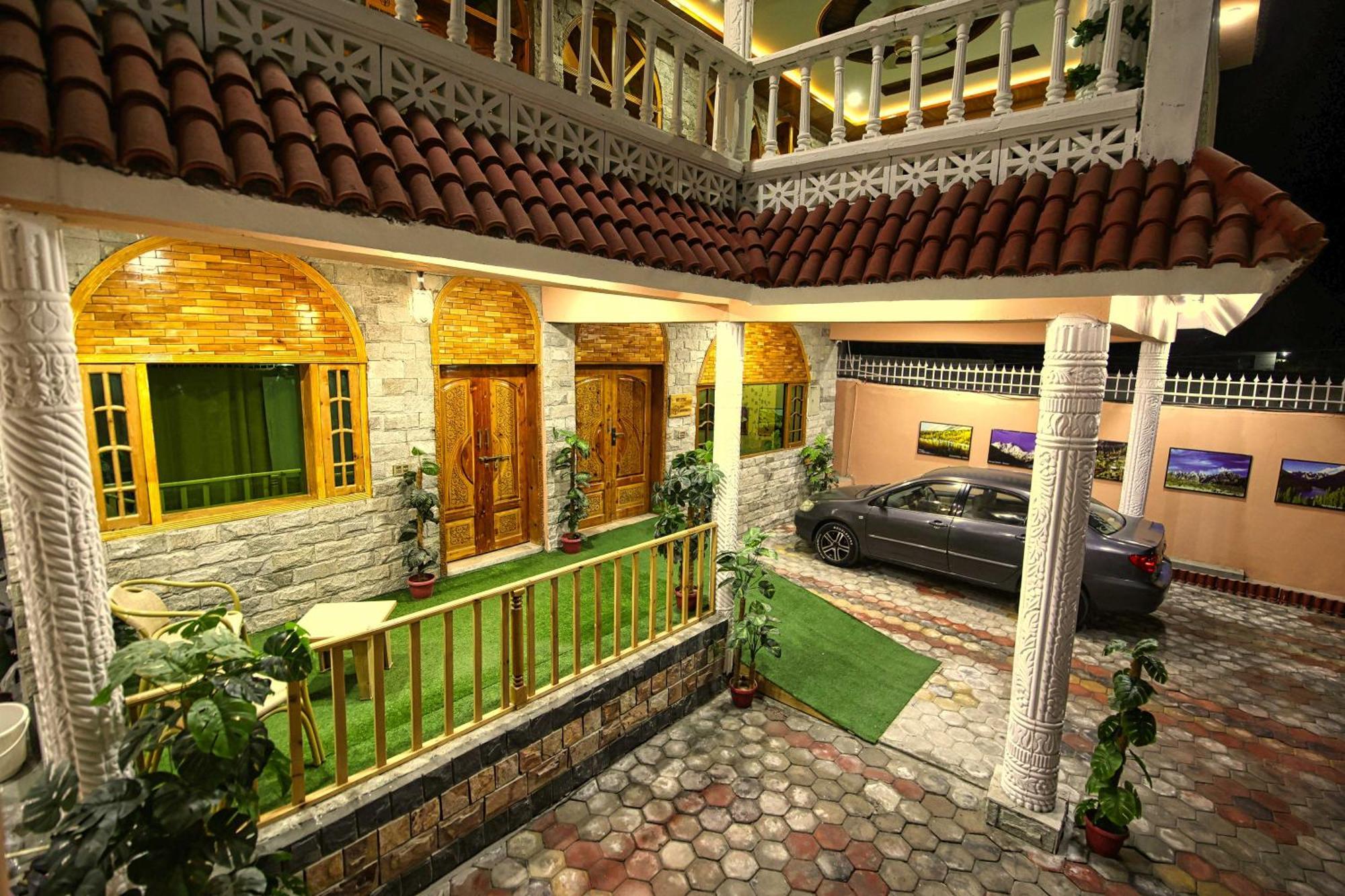 Oak Residency Gilgit Exterior foto